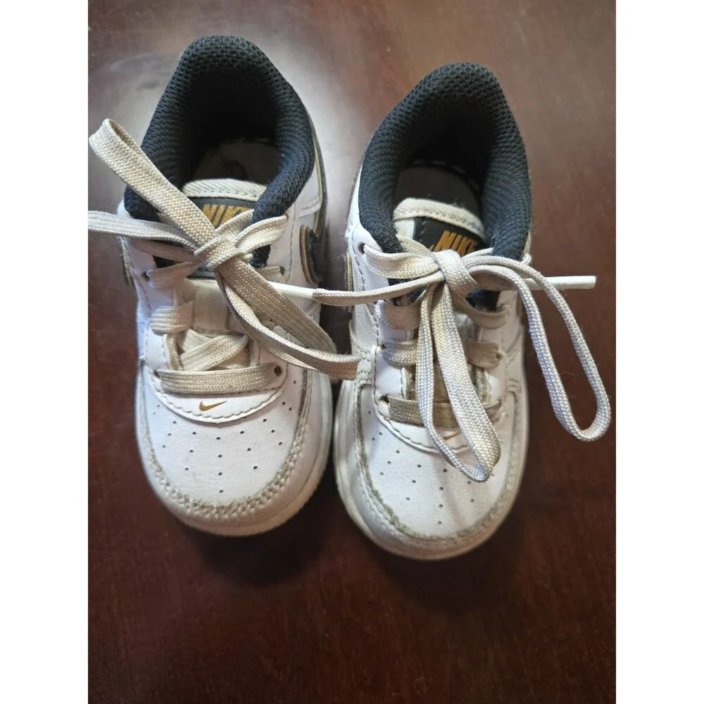 Nike Force 1 LV8(TD) DM3387-100 White/Black Metallic Gold Toddler Size 5C Shoes
